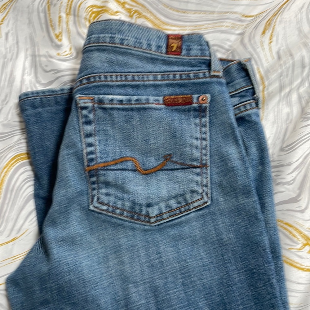 Gently used jeans that’s in great condition